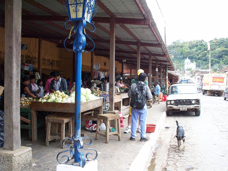 100_2584.jpg - Ataco...  Pitty that it was overcast this day because it makes it difficult to take nice pictures.  This was of the market area.